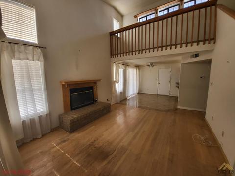 21100 Hacienda Dr, Tehachapi, CA 93561 photo 16