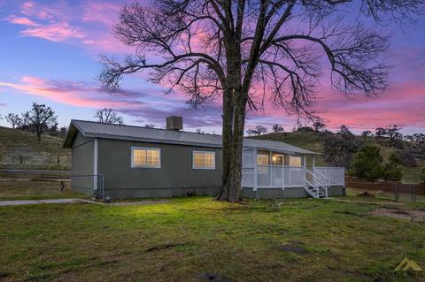 20130 Old Town Rd, Tehachapi, CA 93561 photo 1