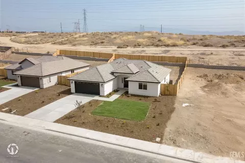 608 Sinatra Way, Shafter, CA 93263 photo 1