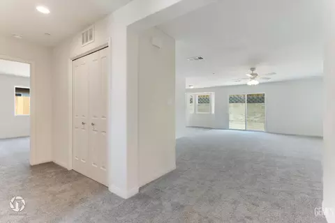 608 Sinatra Way, Shafter, CA 93263 photo 8