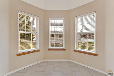 27541 Goldrush Ct, Tehachapi, CA 93561 photo 23