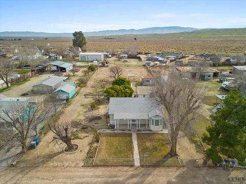 27517 Maple St, Taft, CA 93268 photo 2