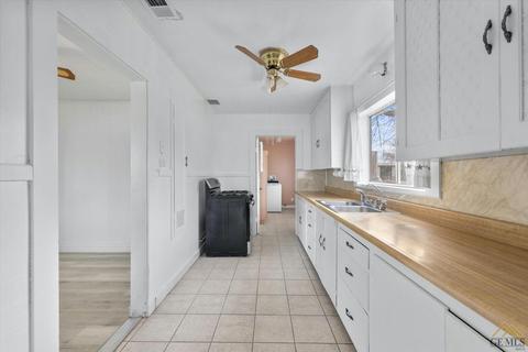 27517 Maple St, Taft, CA 93268 photo 16