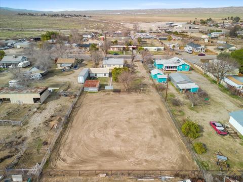 27517 Maple St, Taft, CA 93268 photo 5