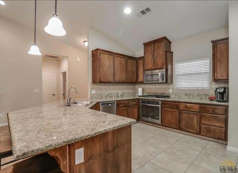119 Planada Dr, Shafter, CA 93263 photo 9