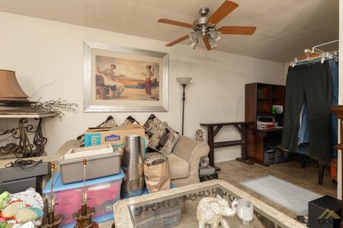 1125 Eubanks Ave, Bakersfield, CA 93307 photo 29