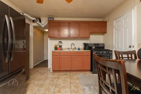 1125 Eubanks Ave, Bakersfield, CA 93307 photo 28