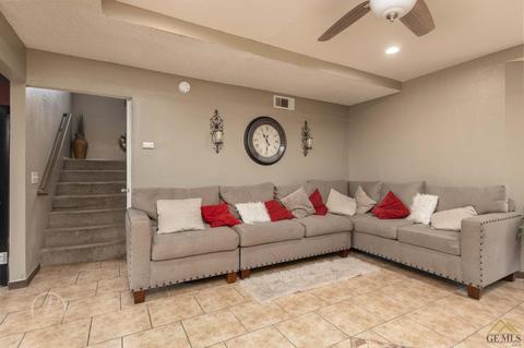 1125 Eubanks Ave, Bakersfield, CA 93307 photo 13