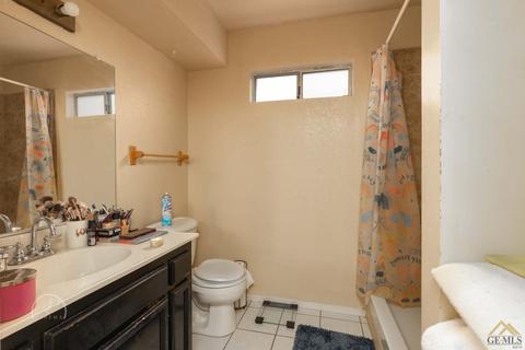 1125 Eubanks Ave, Bakersfield, CA 93307 photo 31