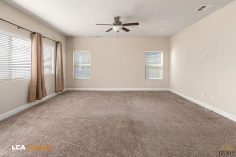 9325 Red Pine Dr, Shafter, CA 93263 photo 16