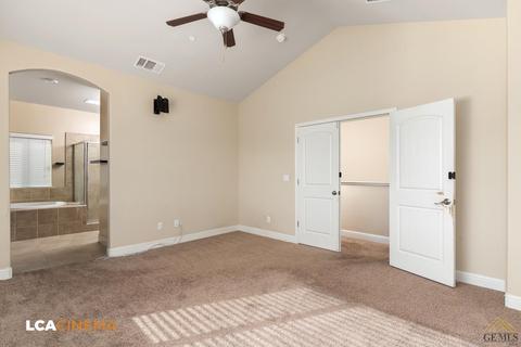9325 Red Pine Dr, Shafter, CA 93263 photo 17