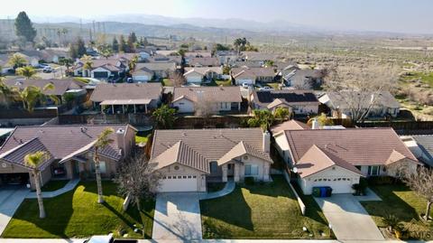 105 Brandon Ave, Taft, CA 93268 photo 3