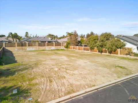 11331 Tee Box Ln, Taft, CA 93268 photo 6