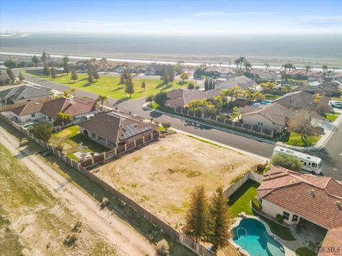 10558 Titanium Ave, Taft, CA 93268 photo 5