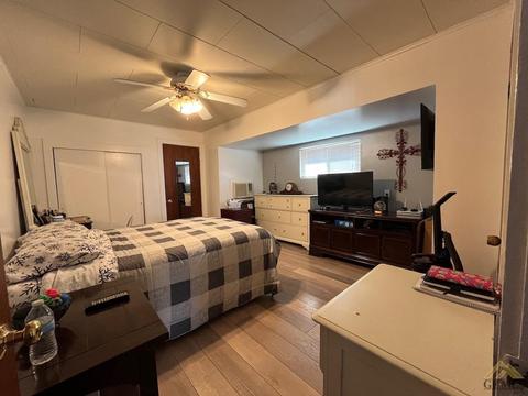 724 Pierce St, Taft, CA 93268 photo 8