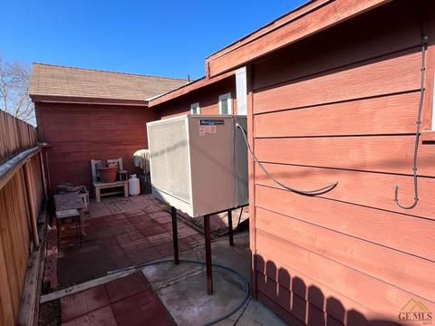 724 Pierce St, Taft, CA 93268 photo 19