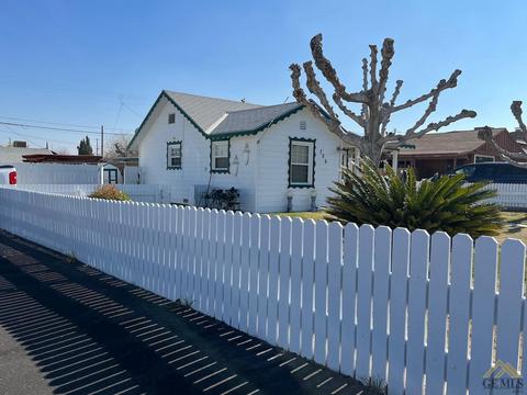 726 Pierce St, Taft, CA 93268 photo 13