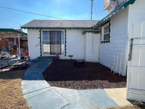 726 Pierce St, Taft, CA 93268 photo 14
