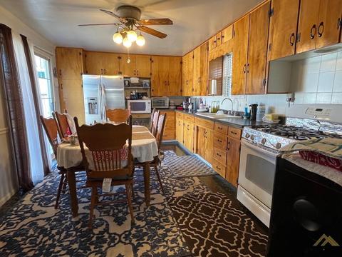 726 Pierce St, Taft, CA 93268 photo 5