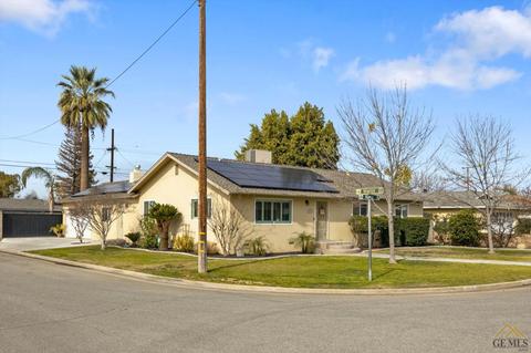 205 Maple St, Shafter, CA 93263 photo 3