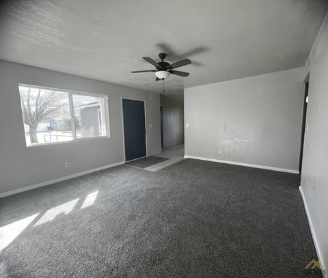 832 Stephen Ct, Wasco, CA 93280 photo 7
