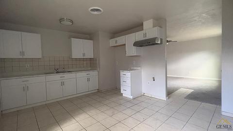 832 Stephen Ct, Wasco, CA 93280 photo 2