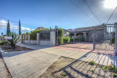 10209 Lev Ave, Los Angeles, CA 91331 photo 1