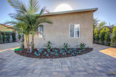 10209 Lev Ave, Los Angeles, CA 91331 photo 17