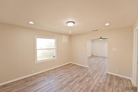219 F St, Taft, CA 93268 photo 16