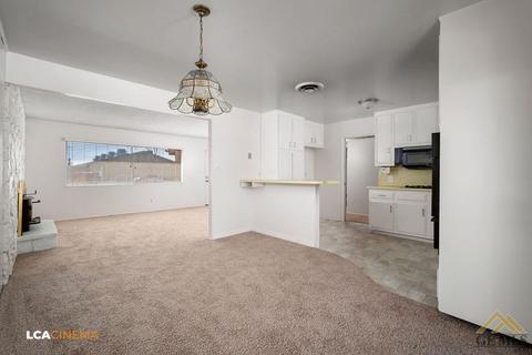 2206 9th Pl, Wasco, CA 93280 photo 8