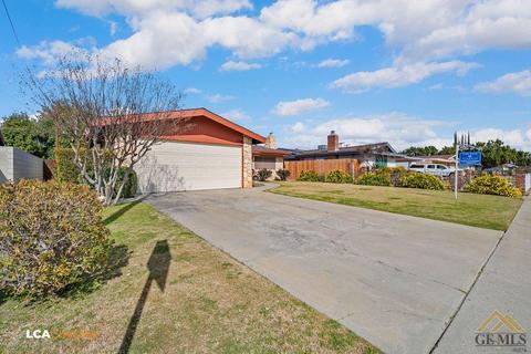2206 9th Pl, Wasco, CA 93280 photo 3