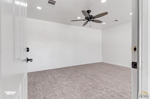 509 6th Ave, Taft, CA 93268 photo 3