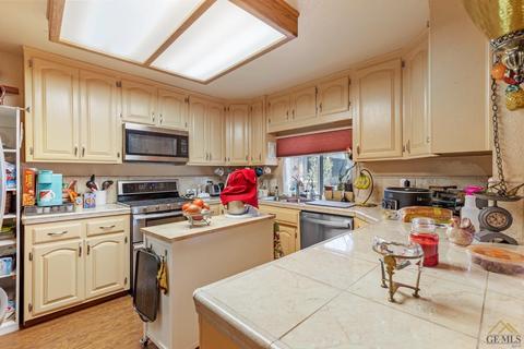 23481 Cool Haven Ct, Tehachapi, CA 93561 photo 17