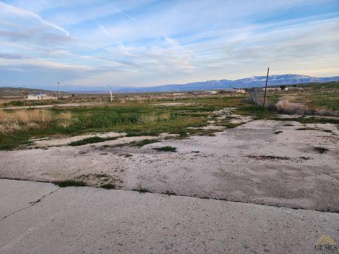 301 E Kern St, Taft, CA 93268 photo 1