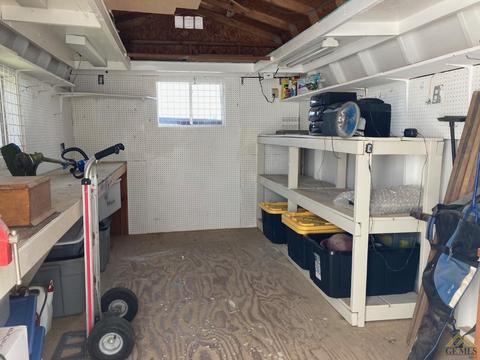 228 Par Ln, Bakersfield, CA 93308 photo 7