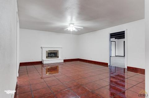 925 2nd St, Taft, CA 93268 photo 4