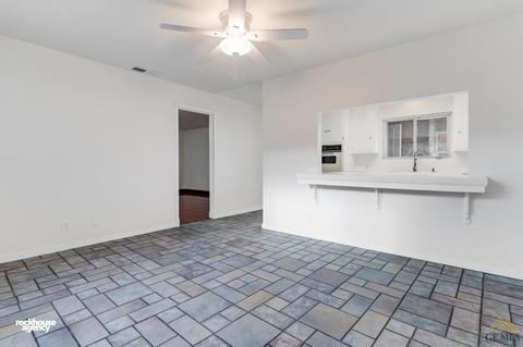 925 2nd St, Taft, CA 93268 photo 11