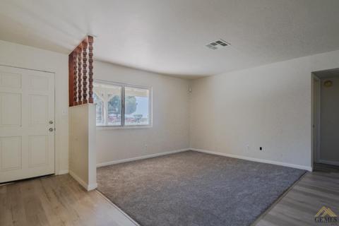 450 Buttonwillow Dr, Buttonwillow, CA 93206 photo 3