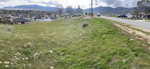 20104 Sears Dr, Tehachapi, CA 93561 photo 6