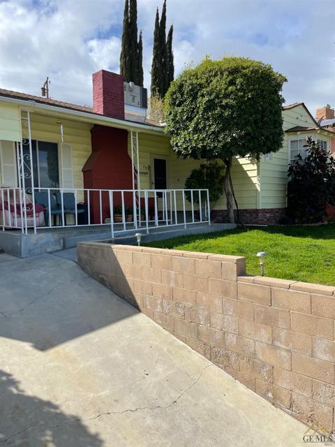 709 D Street St, Taft, CA 93268 photo 3