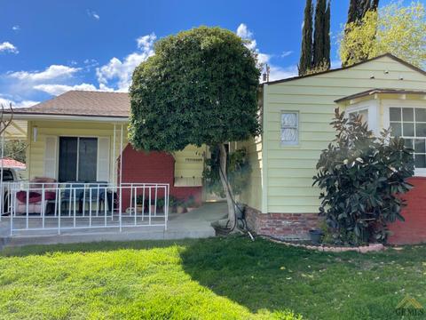 709 D Street St, Taft, CA 93268 photo 1