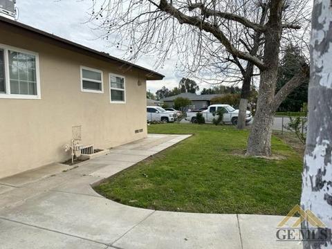 1500 Meredith Dr, Bakersfield, CA 93304 photo 3