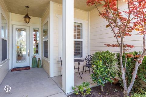 2307 Snowdrop Dr, Bakersfield, CA 93311 photo 5