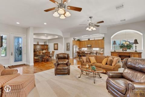 2307 Snowdrop Dr, Bakersfield, CA 93311 photo 11