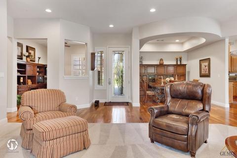 2307 Snowdrop Dr, Bakersfield, CA 93311 photo 7