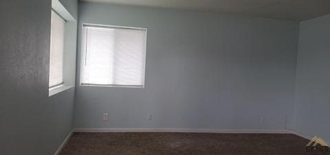 1224 4th St, Wasco, CA 93280 photo 2