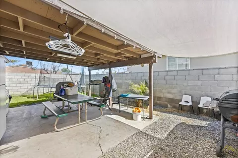 424 S Comanche Dr, Arvin, CA 93203 photo 25