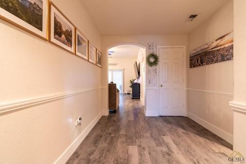 3909 Loudon St, Bakersfield, CA 93313 photo 4