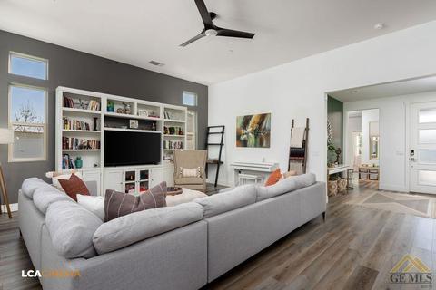 1901 Risborough Ct, Bakersfield, CA 93311 photo 7