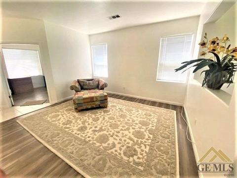 6906 Eagle Cap St, Bakersfield, CA 93311 photo 4